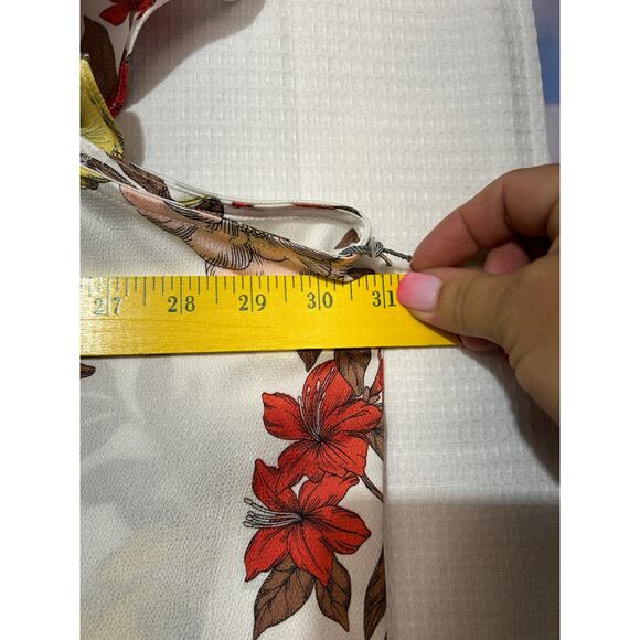 Liz Claiborne Women's Crew Neck Short Sleeve Floral Blouse Plus Size 3X - Picture 9 of 10